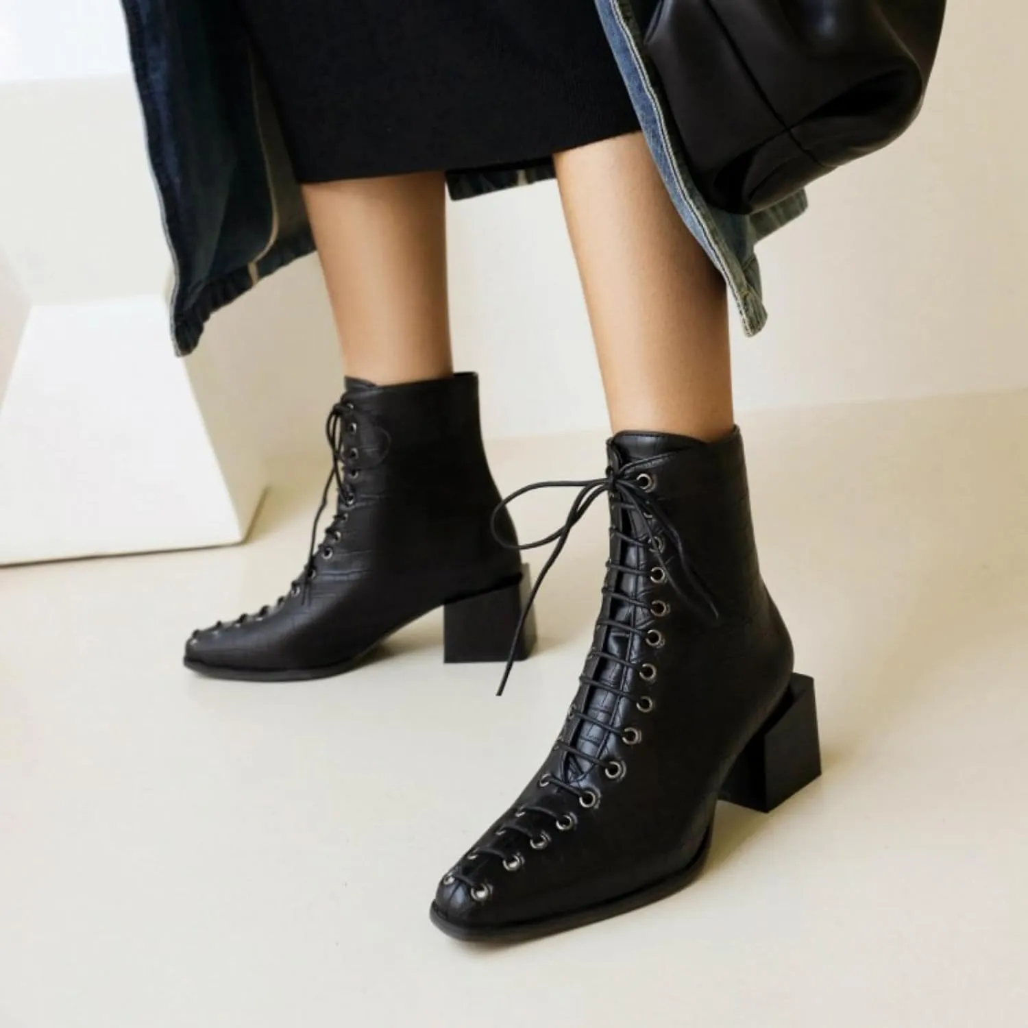 Aflngle Women's Fashion Ankle Boots Square Closed Toe Snakeskin Print Front Lace Up Low Chunky Heel Block Combat Booties
