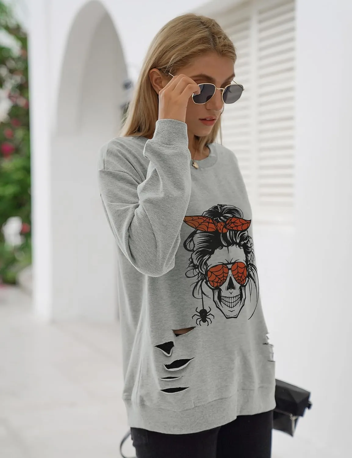 Blooming Jelly Women's Halloween Sweatshirts Skull Graphic T Shirts Long Sleeve Pullover Tops Gothic Fall Clothes 2024