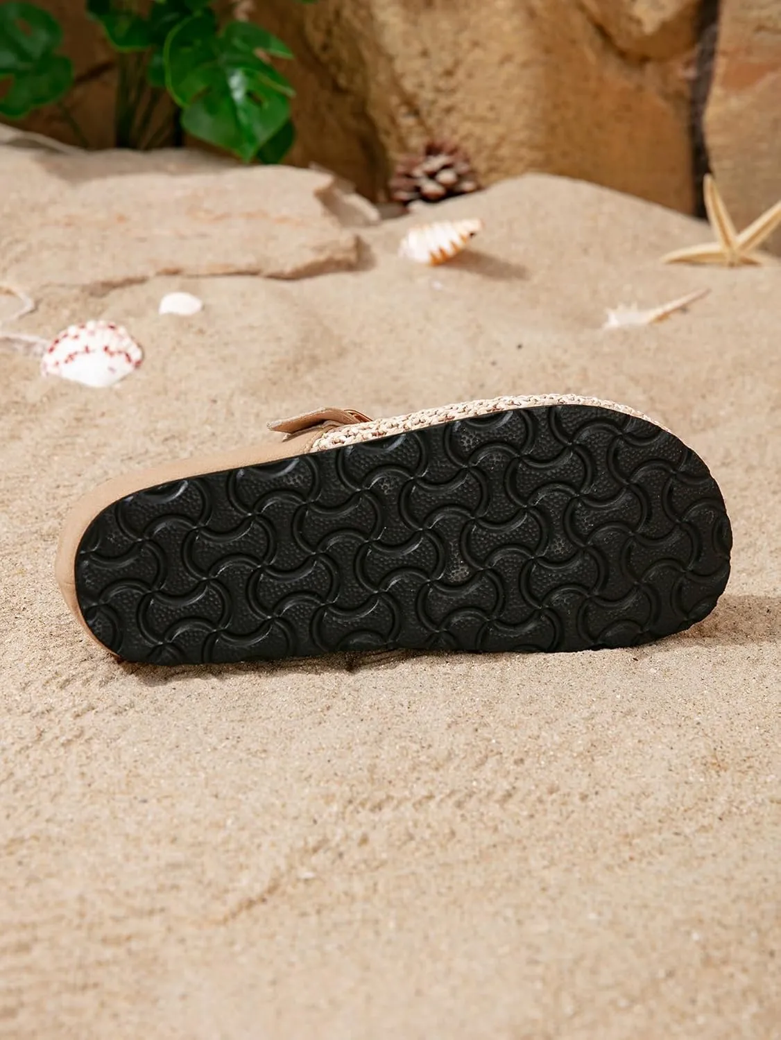 Breathable Woven Flat Sandals for Women – Adjustable Hook-and-Loop Straps with Metal Buckle, Lightweight Mesh Summer Shoes for Beach Walks, Vacations & Casual Outfits