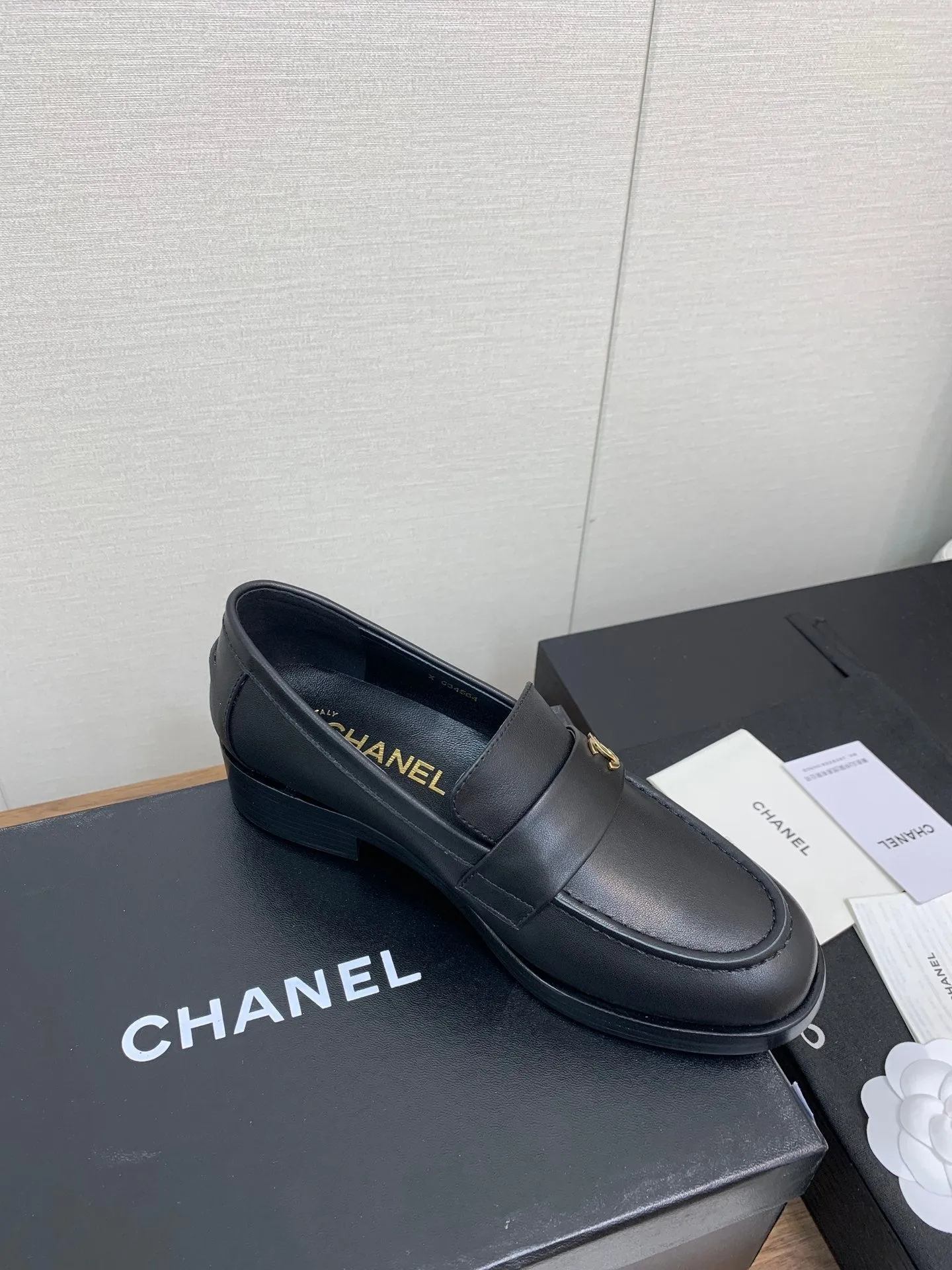 CC Moccasins 25mm Black Plain Lambskin
