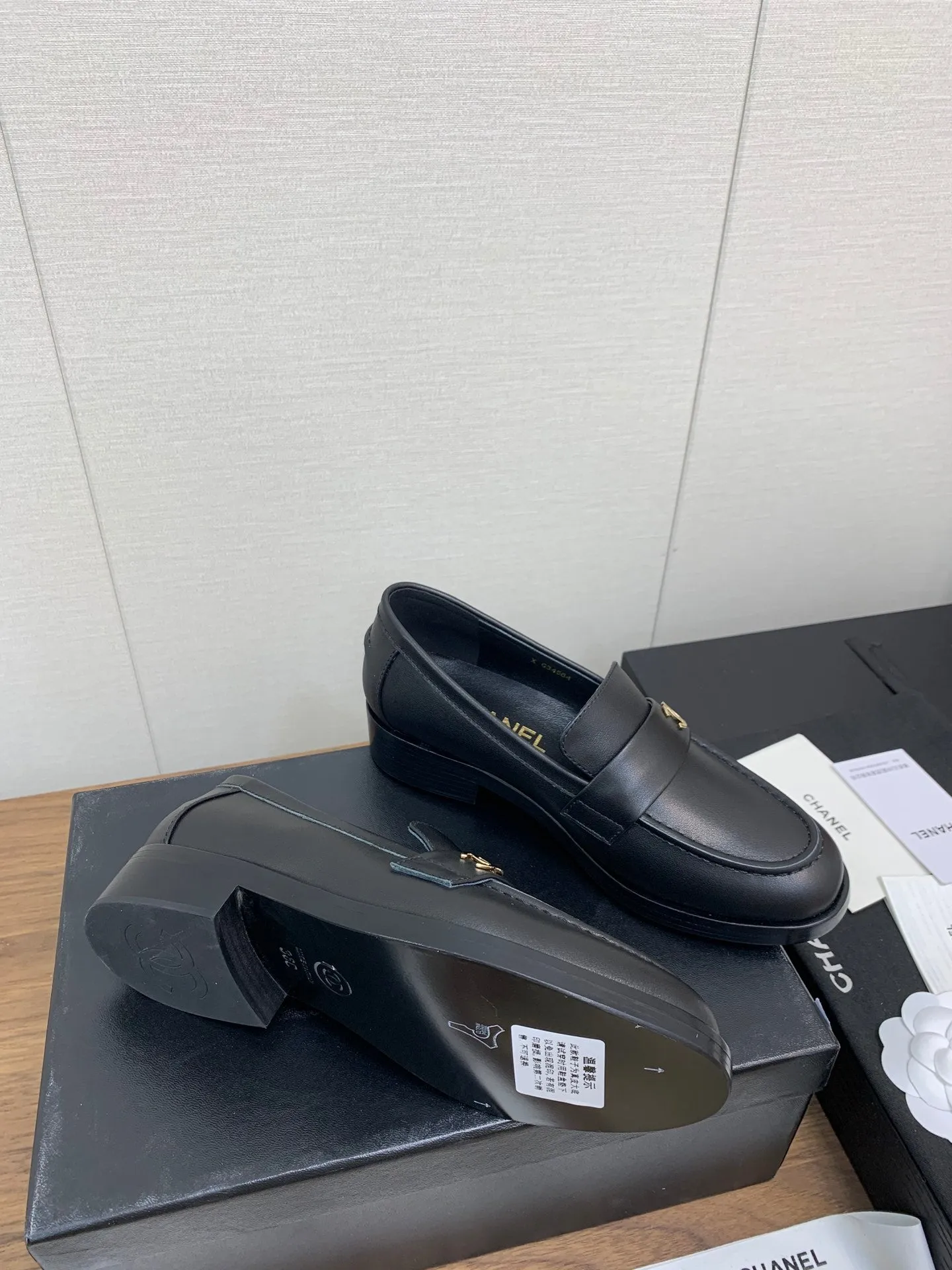 CC Moccasins 25mm Black Plain Lambskin