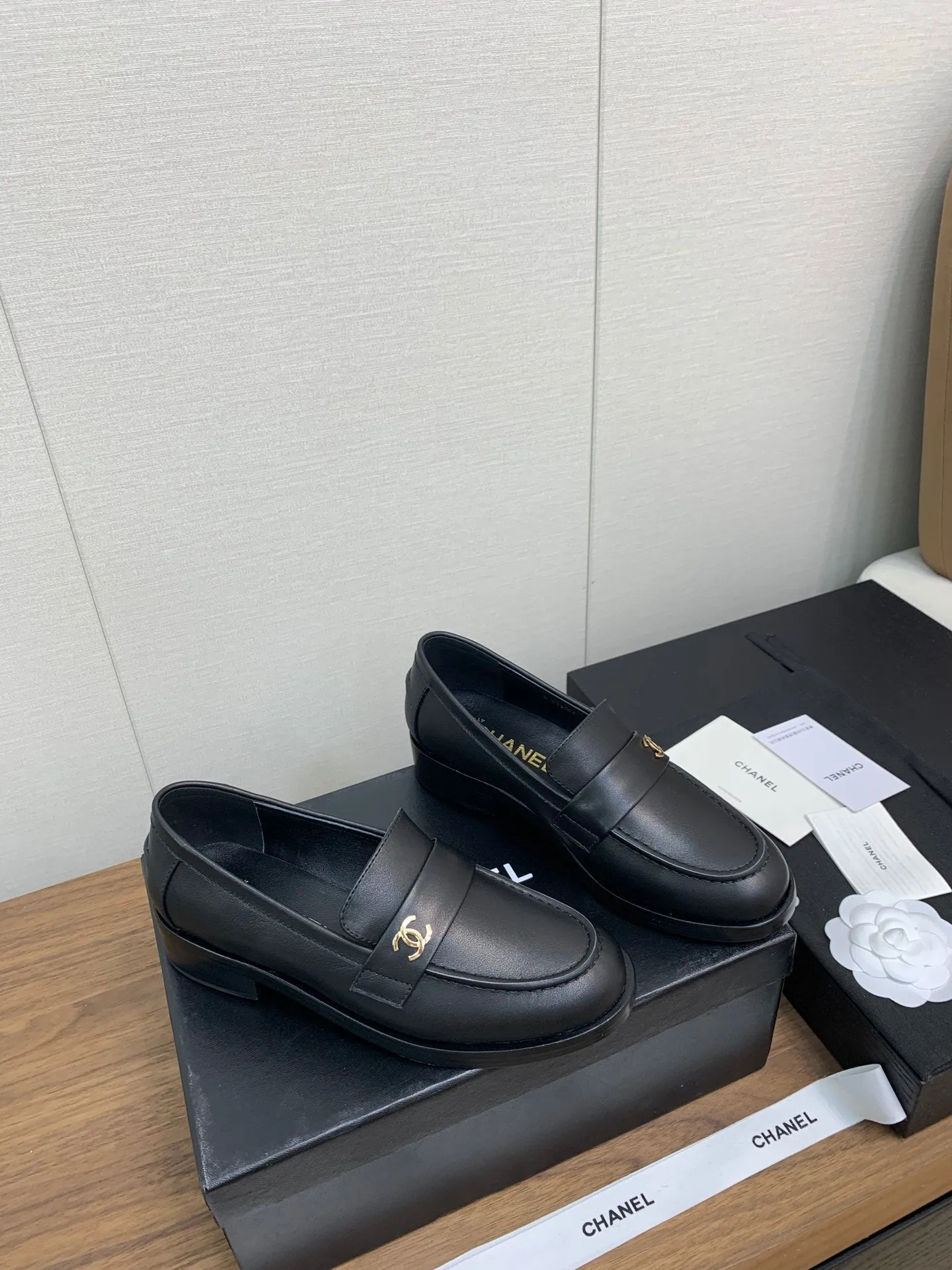 CC Moccasins 25mm Black Plain Lambskin