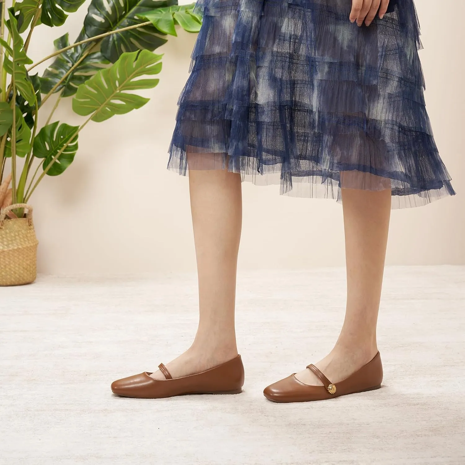 C.Paravano Women's Mary Jane Flats | Comfortable Square Toe Ballet Flats | Mary Jane Shoes with Strap | Casual Dress Flat Shoes for Party Wedding & Work Office，Date Nights