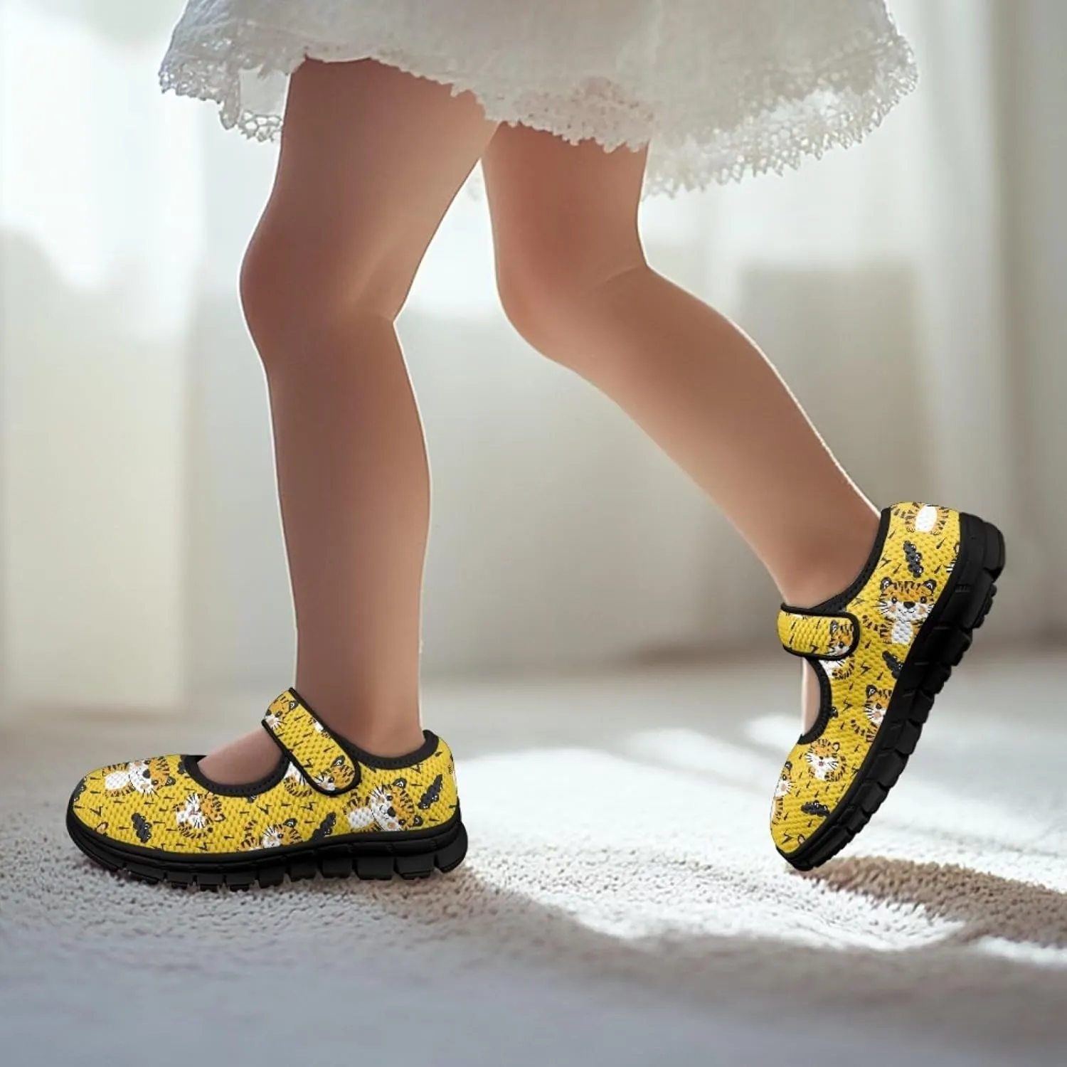 Forchrinse St Patrick’s Day Print Girls Slip on Shoes for Toddler Girls Green Leaves Print Flats Shoes Causal Mary Jane Sneakers Lightweight for Kids 11-2.5