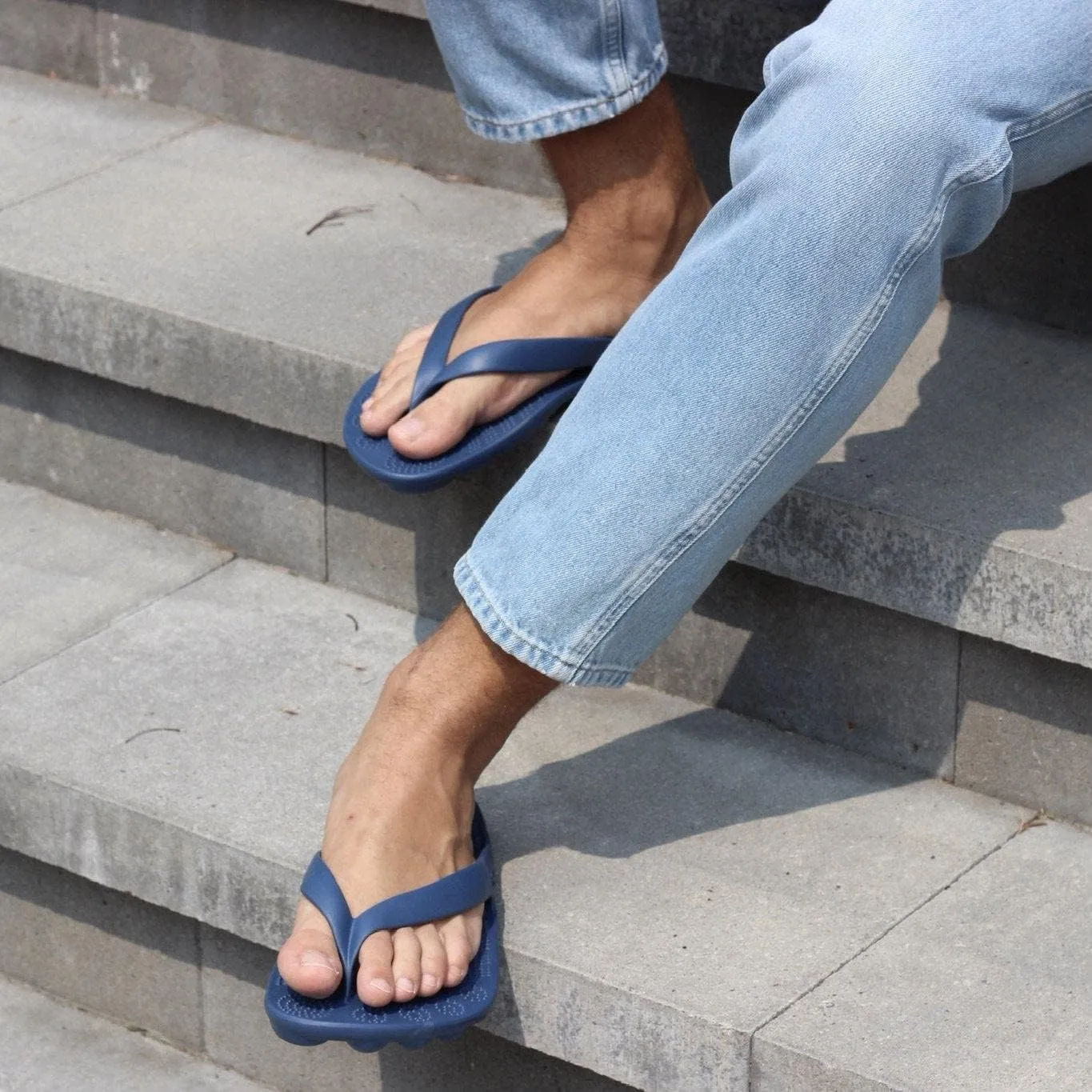 GUDO WORLD Unisex Flip Flop Sandals with Pressure Point Reflexology Stimulation and EVA Foam Supportive Soles For Men and Women