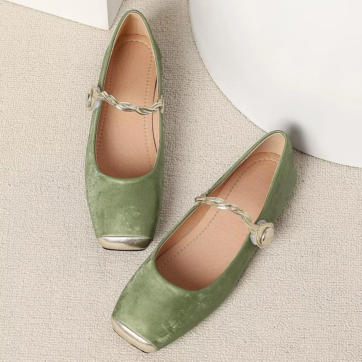 LUXINYU Mary Jane Shoes for Women Square Toe Ankle Straps Ballet Flat Shoes Floral Embroidered Chinese Shoes