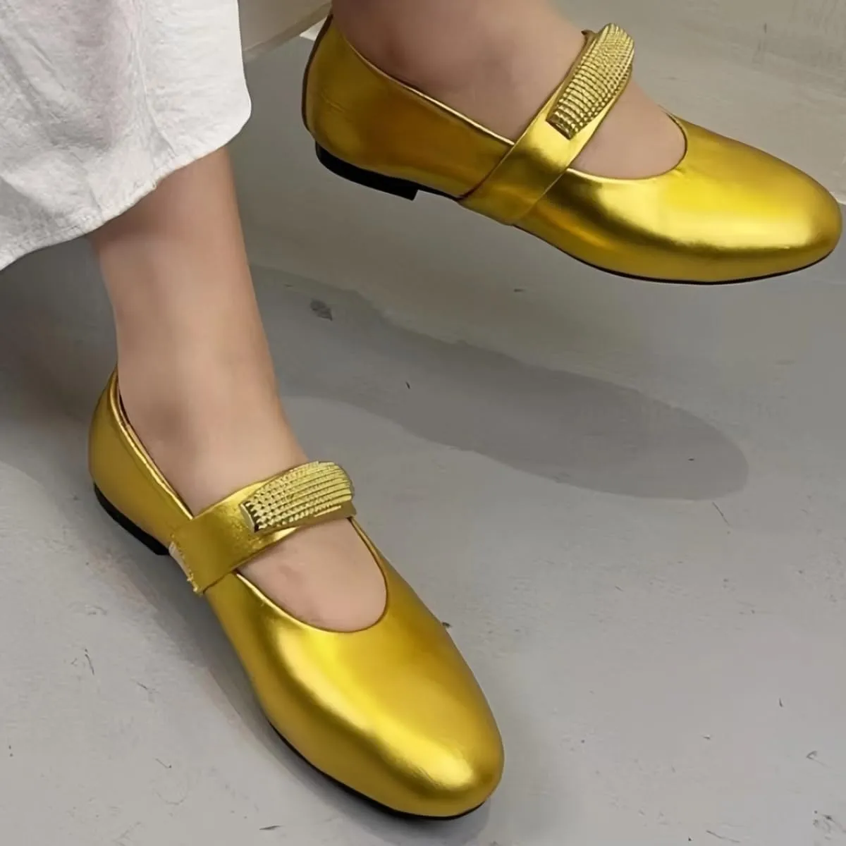 Sparkling Metallic Mary Jane Flats for Women with Elastic Single Strap Low Heels Closed-Toe Genuine Leather Shoes Comfortable & Stylish