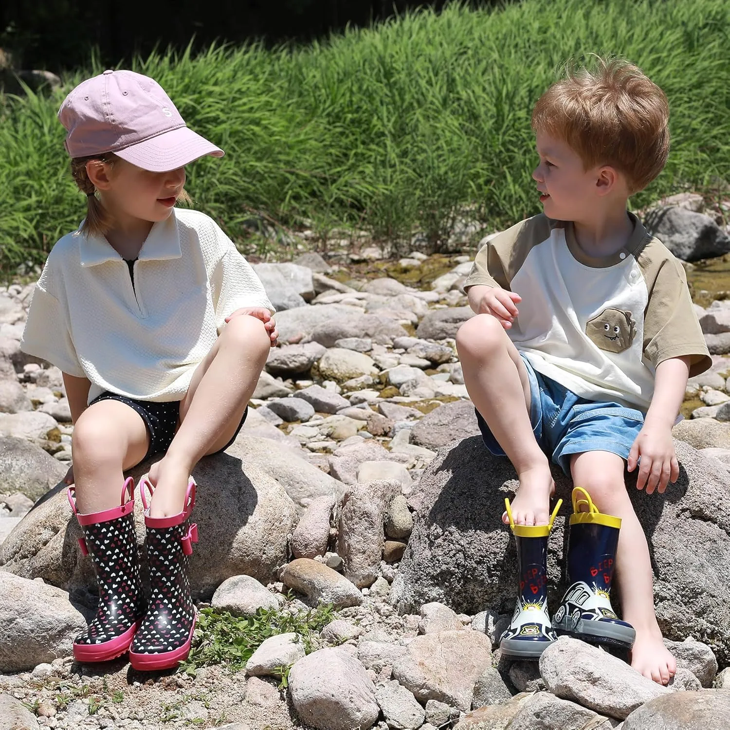 Toddler Rain Boots for Boys and Girls Waterproof Rubber Kids Rain Boots with Easy on Handles All-season