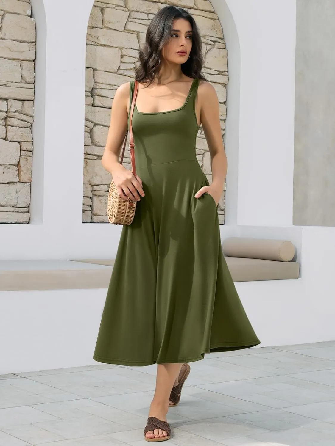 Women's Sleeveless Summer Dress Scoop Neck Casual Loose Flowy Midi Sundresses Tank Fit & Flare Beach Vacation Dress