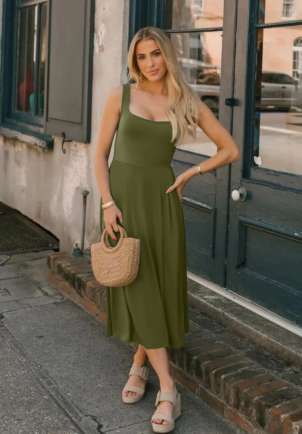 Women's Sleeveless Summer Dress Scoop Neck Casual Loose Flowy Midi Sundresses Tank Fit & Flare Beach Vacation Dress
