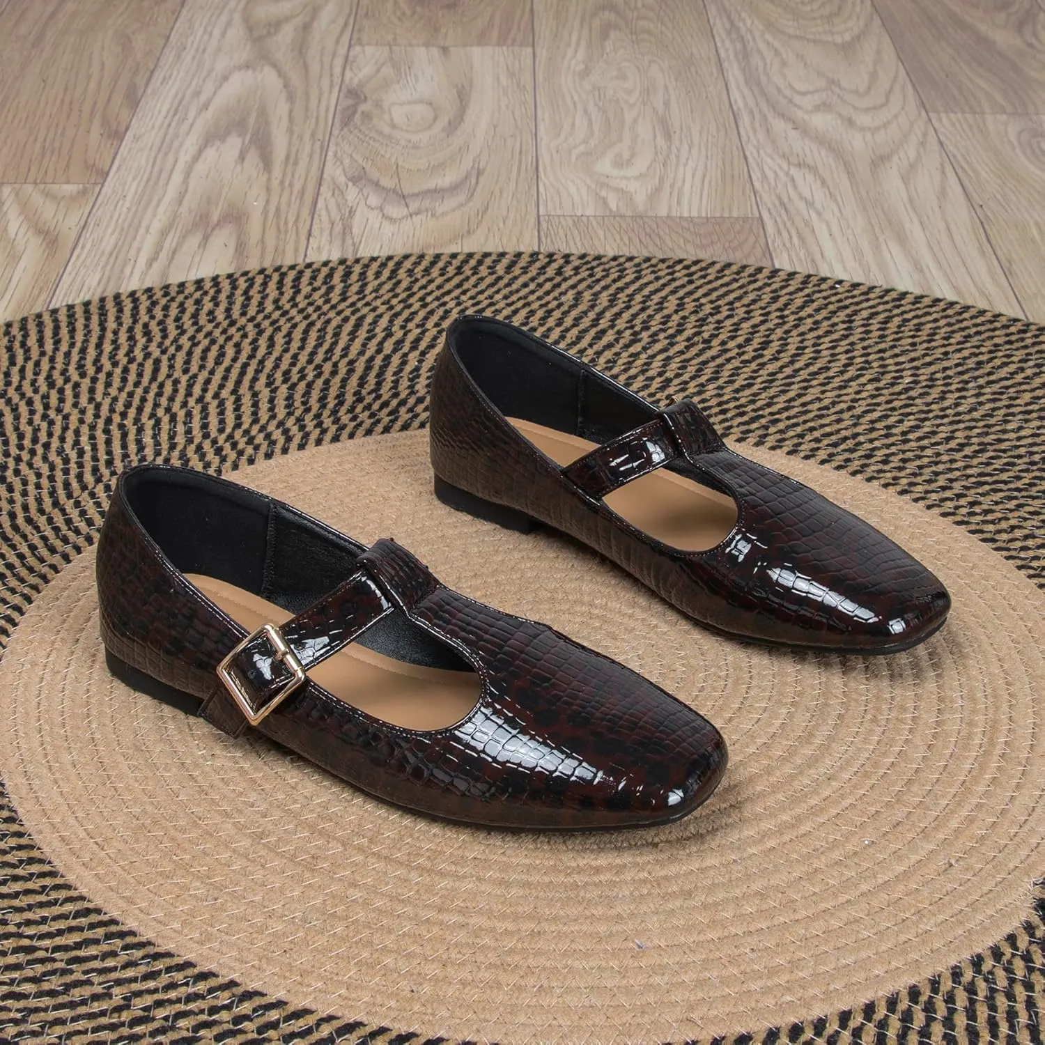 Women's Slip On T-Strap Mary Jane Flats Low Chunky Heel Comfy PU Round Toe Flat Shoes for Women Work Dressy Closed Toe Adjustable Strap Ballet Flats